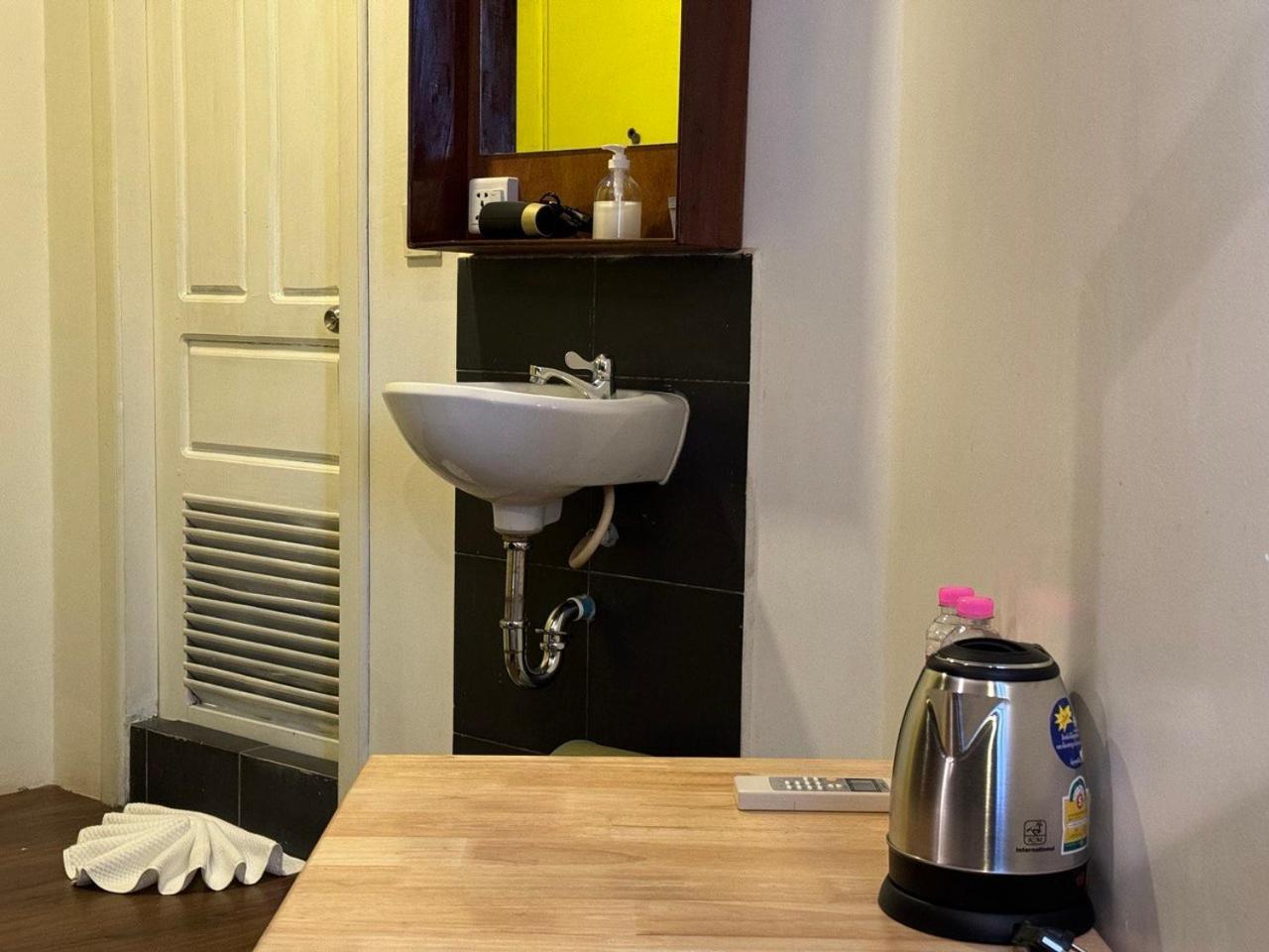 The Hive Hotel Siem Reap Esterno foto