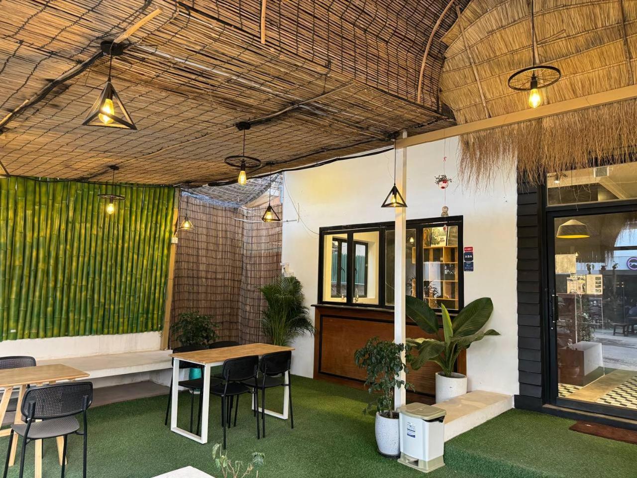 The Hive Hotel Siem Reap Esterno foto